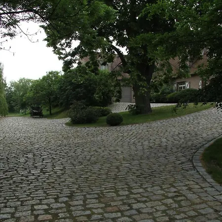 Rose 住宿加早餐酒店 Dobroszyce