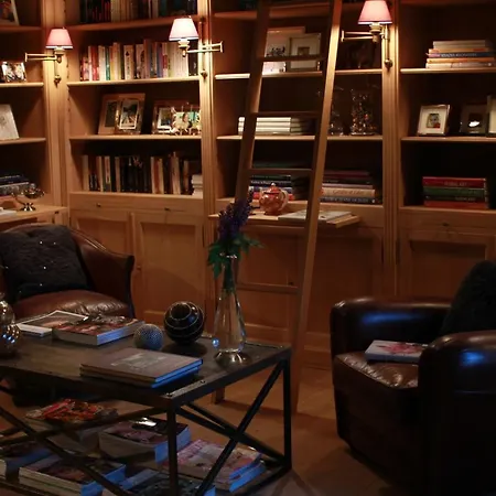 Rose 住宿加早餐酒店 *