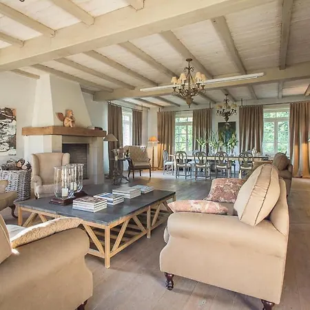 Rose 住宿加早餐酒店 Dobroszyce